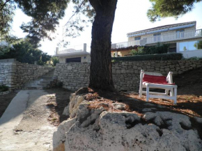 Гостиница Apartments Holiday  Люмбарда